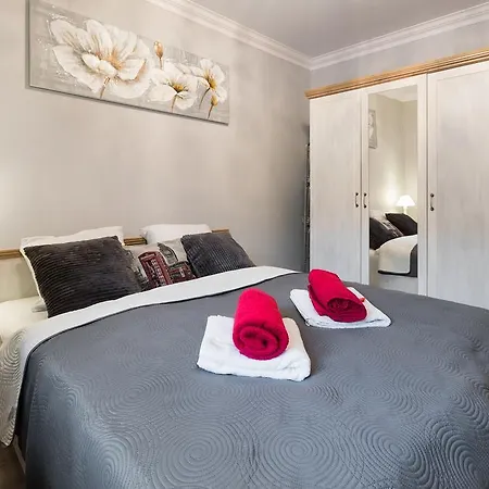 Szkolna Apartamento *